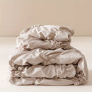 [Leve 2 Pague 1] Roupa de Cama Amalfi em Tecido Nobre (Beleza Atemporal para Noites Inesquecíveis!) +3 BRINDES: 2 Capas de Travesseiro e Edredom